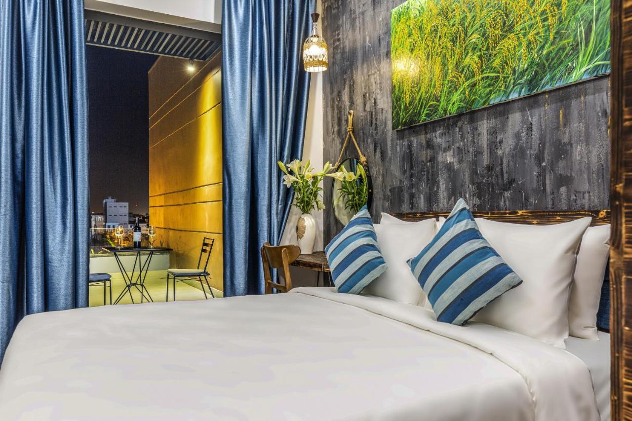 Caprice Hotel Danang Exterior photo